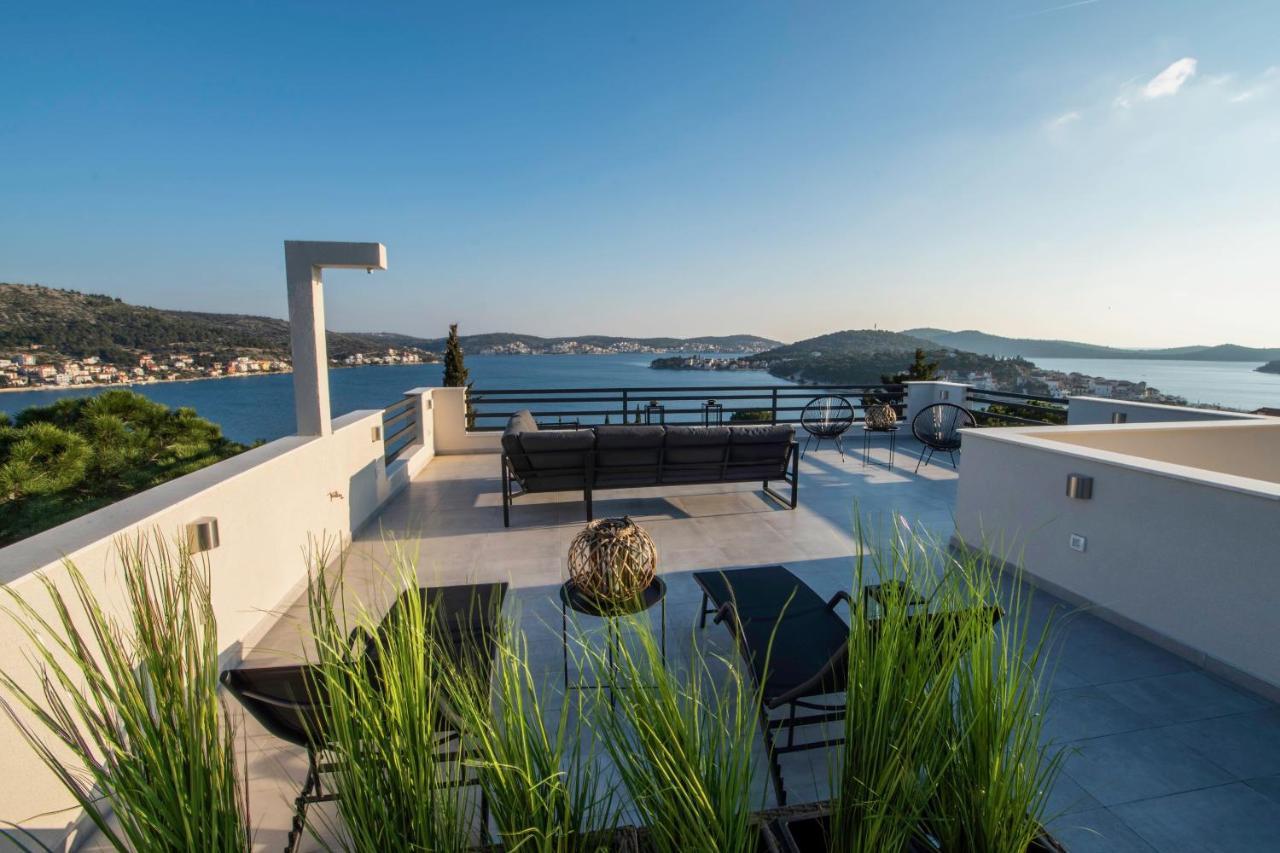 The Grande - Huge Terrace - Amazing Sea Views - Tastefully Furnished - Access To Rooftop Terrace And Gym - Hillside Apartments Rogoznica Rogoznica  Buitenkant foto