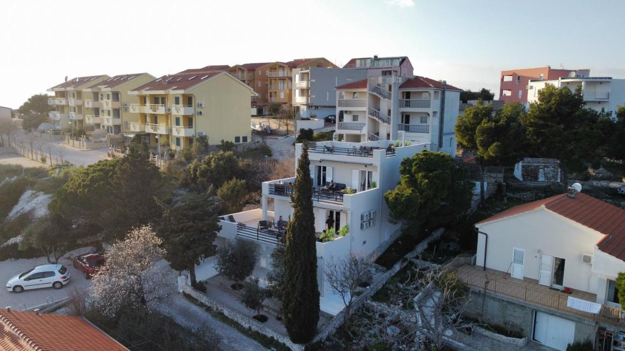 The Grande - Huge Terrace - Amazing Sea Views - Tastefully Furnished - Access To Rooftop Terrace And Gym - Hillside Apartments Rogoznica Rogoznica  Buitenkant foto