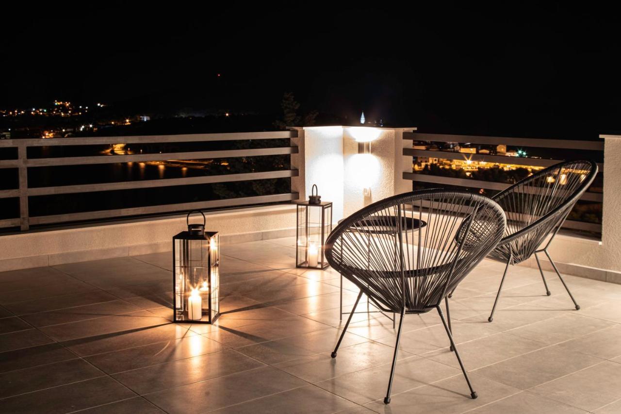 The Grande - Huge Terrace - Amazing Sea Views - Tastefully Furnished - Access To Rooftop Terrace And Gym - Hillside Apartments Rogoznica Rogoznica  Buitenkant foto