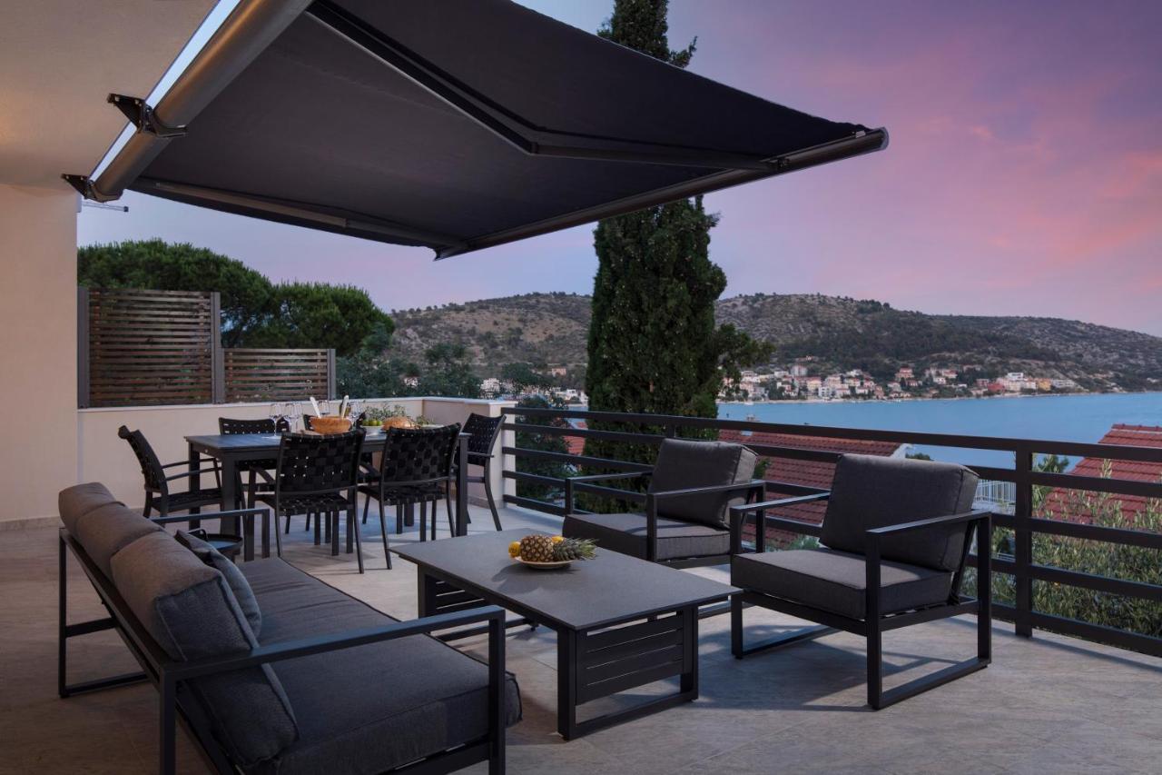 The Grande - Huge Terrace - Amazing Sea Views - Tastefully Furnished - Access To Rooftop Terrace And Gym - Hillside Apartments Rogoznica Rogoznica  Buitenkant foto